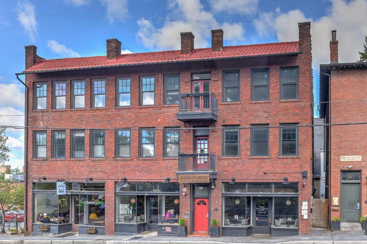 Historic King Unit 7 Holiday home Asheville